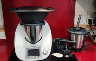 Thermomix Tm5 con 2 vasos y cookidoo