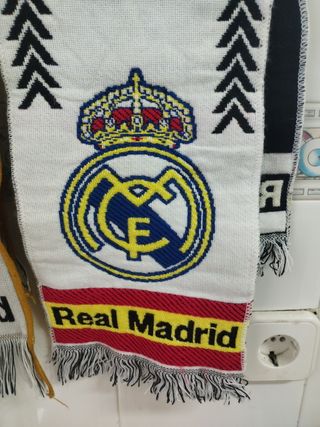 2 bufandas Real Madrid