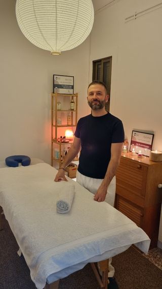 Quiromasajista titulado.