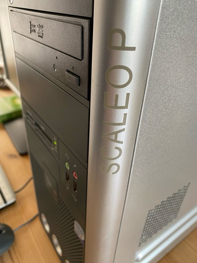 Ordenador Fujitsu Scaleo P Core 2