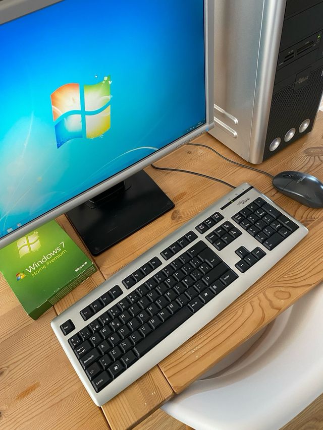 Ordenador Fujitsu Scaleo P Core 2