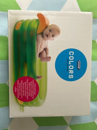 Bañera JANÉ infantil hinchable sin usar.