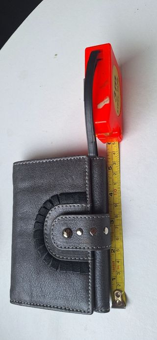 Billetera de piel de mujer