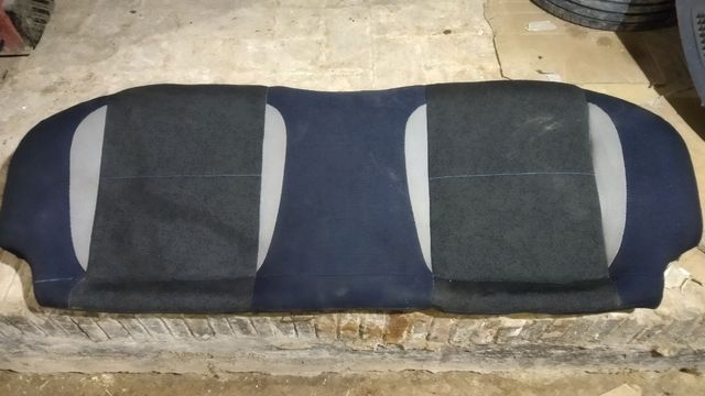 Asientos Subaru Impreza. Leer.