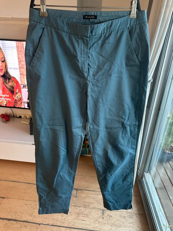 Pantalón de algodón de Massimo Dutti. Talla 38