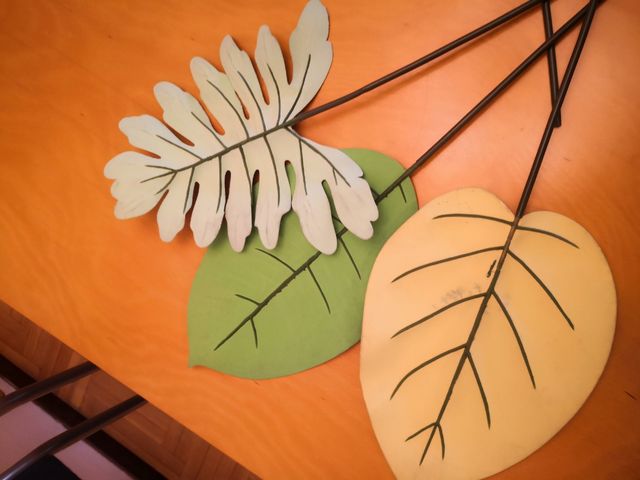 Conjunto de hojas artificiales. Nuevo