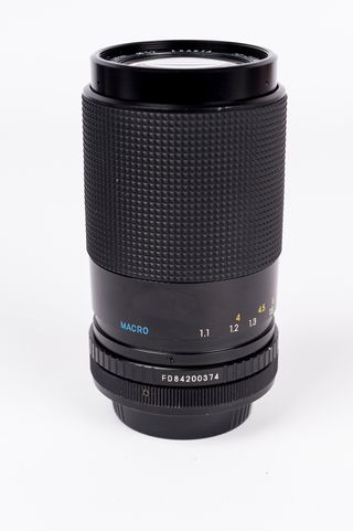 Exakta  70-210MM 1:4,5-5,6 MC Macro Canon FD LEER