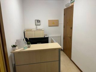 Oficina en alquiler en Eixample Nord – La Devesa en Girona