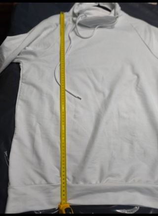 Sudadera fina de cuello alto. Unisex