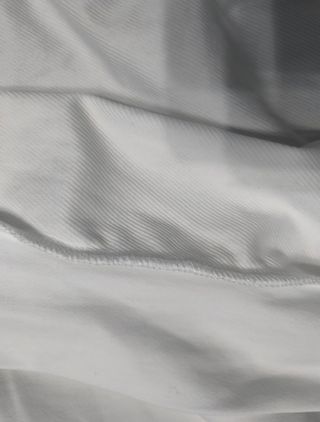Sudadera fina de cuello alto. Unisex