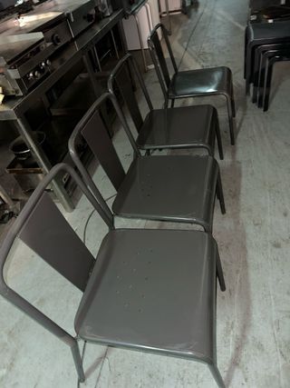 4 sillas estilo vintage industrial a 10 cada una