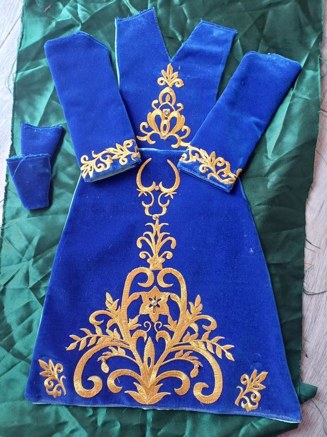 Saya terciopelo para virgen desde 50 a 60 cm