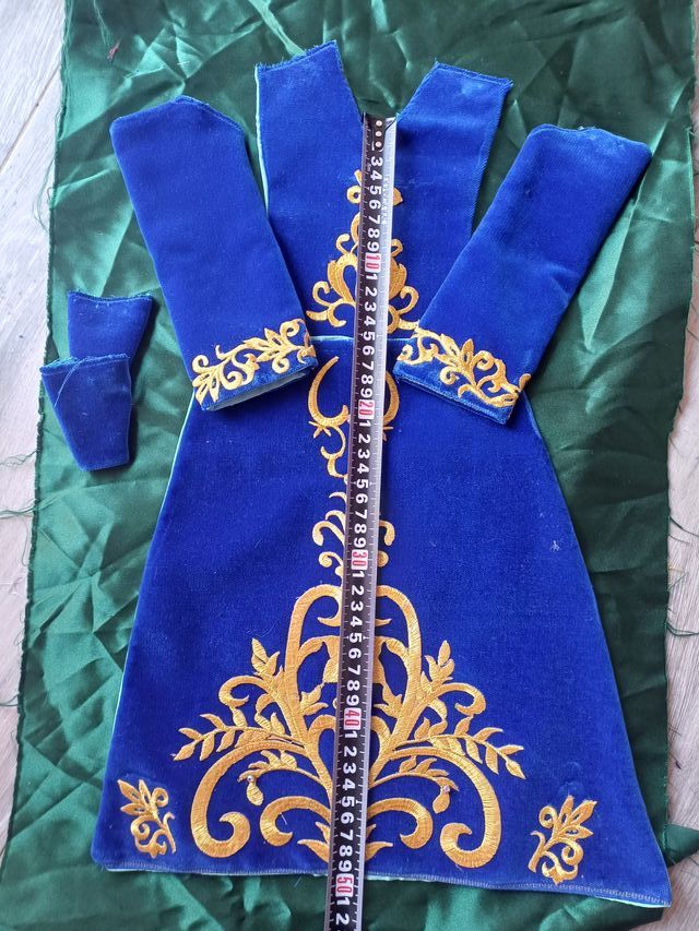 Saya terciopelo para virgen desde 50 a 60 cm