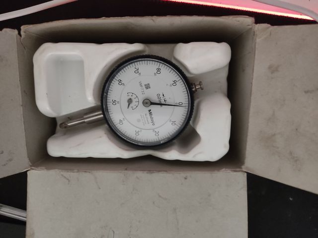 Reloj comparador + peana magnetica + calibre