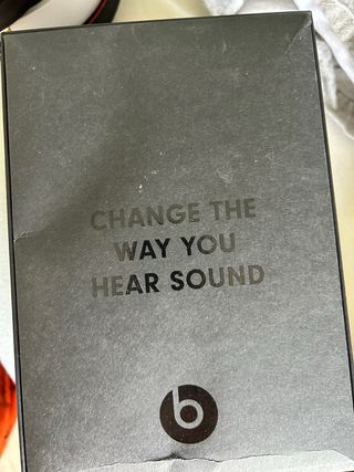 Cascos beats con estuche y caja