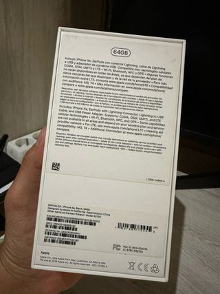 Apple iPhone XR 64 GB NO TIENE EL CUBO DE CARGA