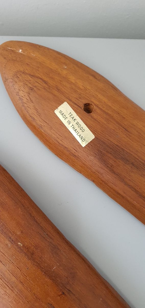 Cuchara y tenedor tallados madera teka