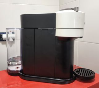 Cafetera Nespresso Vertuo Next