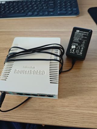 Mikrotik Routerboard RB951Ui-2HnD