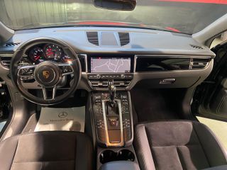 Porsche Macan 2021