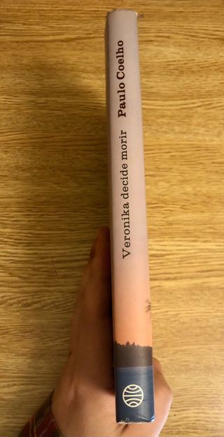 Veronika decide morir / Paulo Coelho. Tapa dura