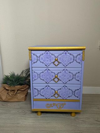 Mesita restaurada especial