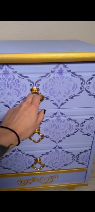 Mesita restaurada especial