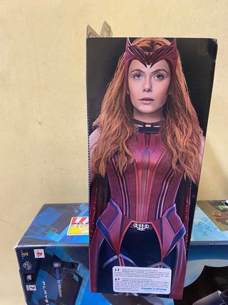 marvel select action figure scarlet witch  nuovo