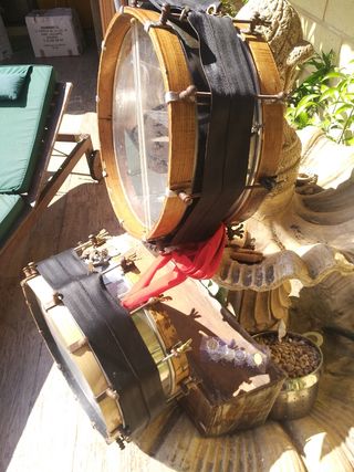 Dos  2  tambores  percusión