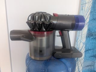Dyson V8 aspirador