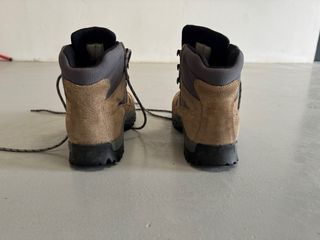 Botas montaña mujer. 