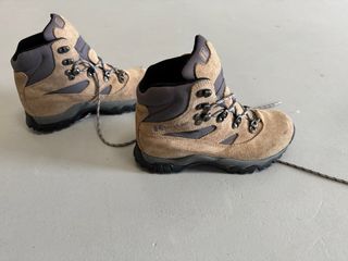 Botas montaña mujer. 