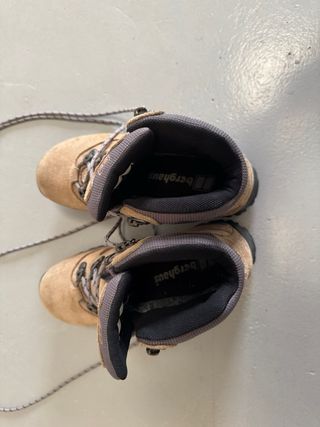 Botas montaña mujer. 