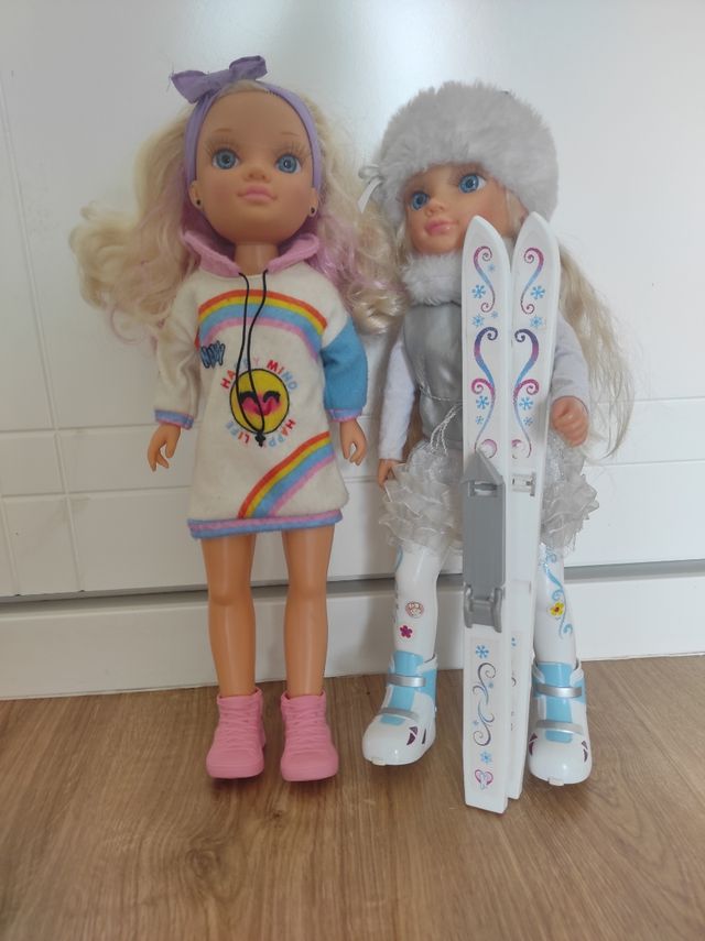 Nancy Arcoiris y Nancy Esquiadora