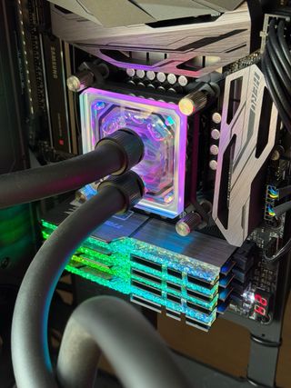 i9 9900KF + Placa Asus ROG Maximus X Hero z370 