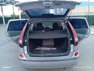 Nissan Almera Tino 2.2 Di Ambience