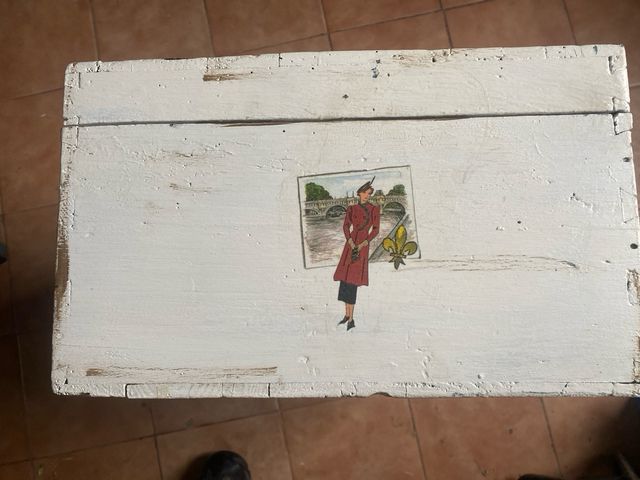 Maleta madera antigua restaurada