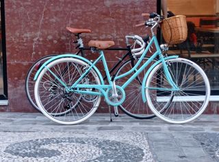 Bicicleta paseo vintage azul