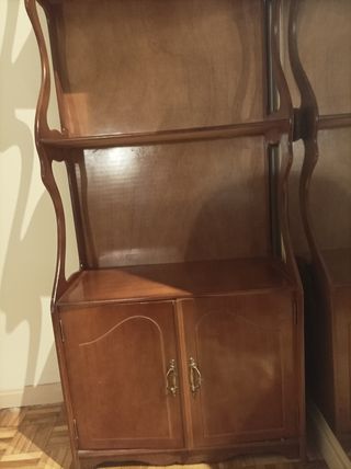 Estantería de madera