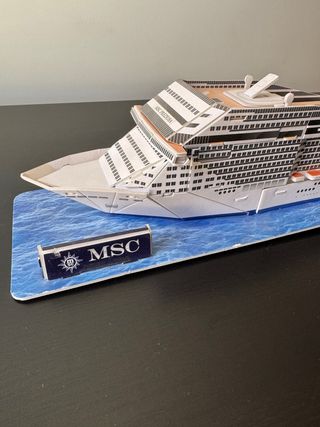 Barco MSC crucero maqueta 53x10cm