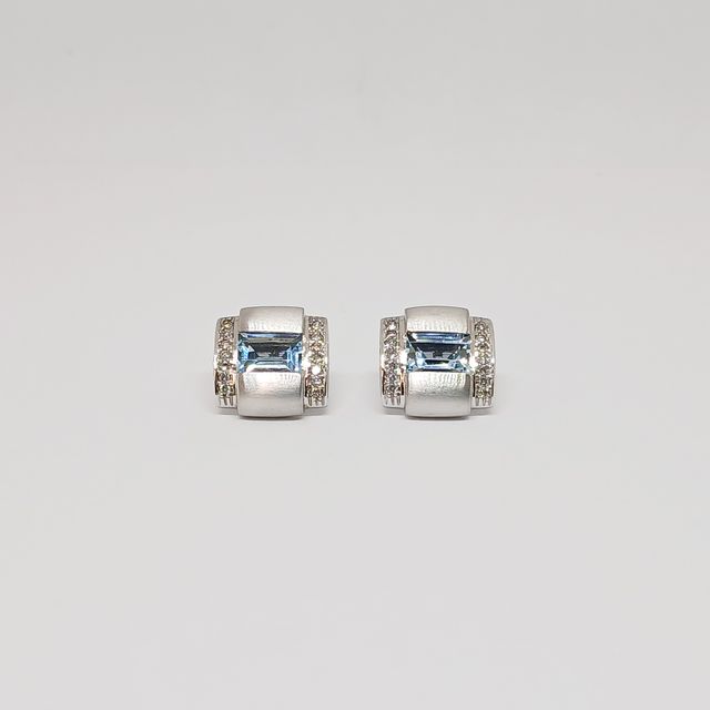 Pendientes Oro Blanco Cuarzo Azul Brillantes