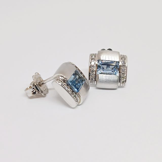 Pendientes Oro Blanco Cuarzo Azul Brillantes