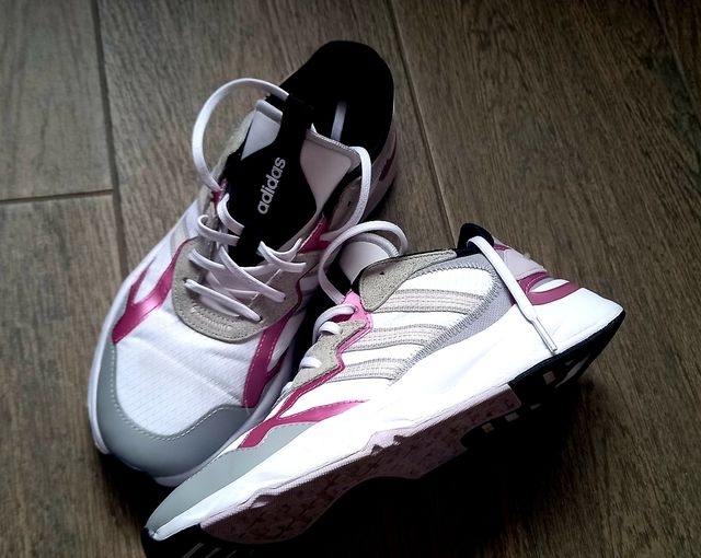 Zapatillas Adidas - Blancas y Rosa - 39