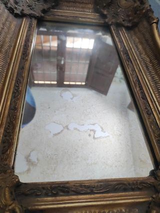 Espejo dorado estilo barroco