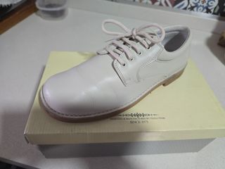 Zapatos Tizzas comunión niño beige 38