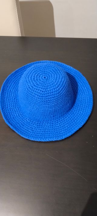 Sombrero tejido a mano beige, varios colores.