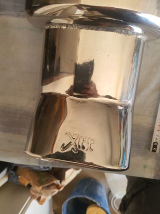 Cola de escape Xcese