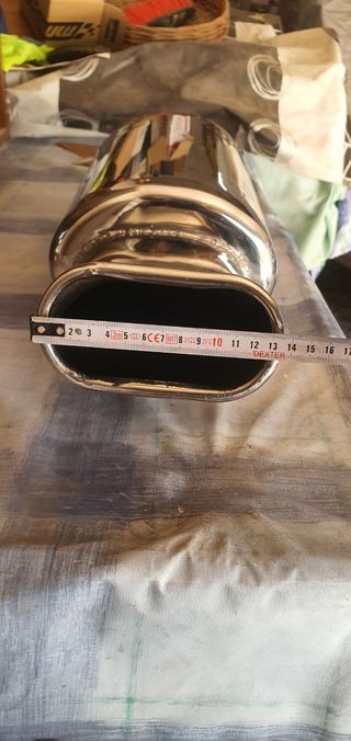 Cola de escape Xcese