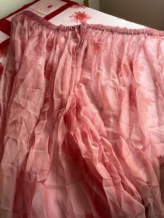 Funda nórdica cama matrimonio y cortinas.