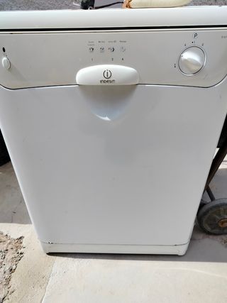 Cestos lavavajillas indesit